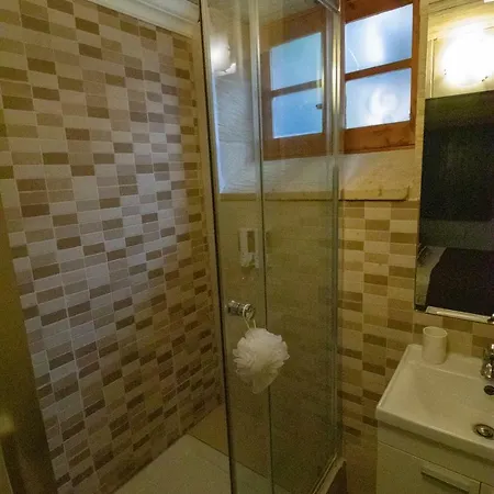 Vittoria Living Victoria