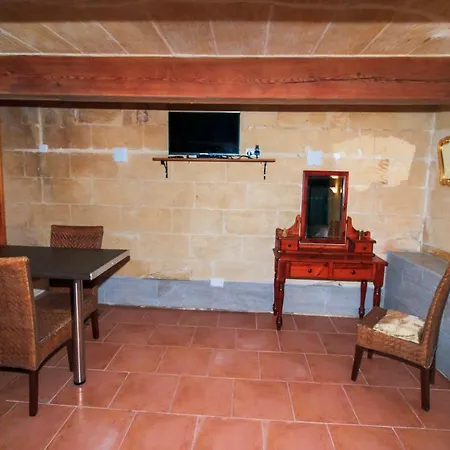 Vittoria Living 3*