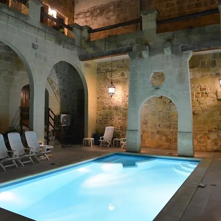 Vittoria Living Victoria